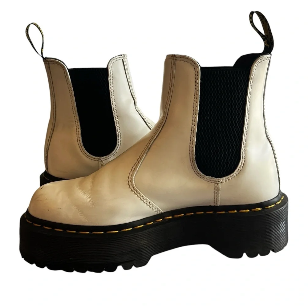 Dr Martens 2976 Quad Chelsea Boot Women’s size 7